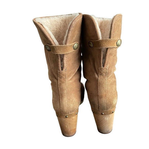 Ugg Lynnea Clog Boots Tan Suede Sheepskin Lined Fold Over Cuff Size 7 - Picture 9 of 11
